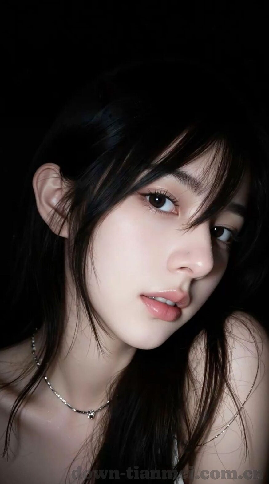 饥渴少妇浪潮av麻豆传煤-爱欲之花，审视成人世界的秘密与迷离